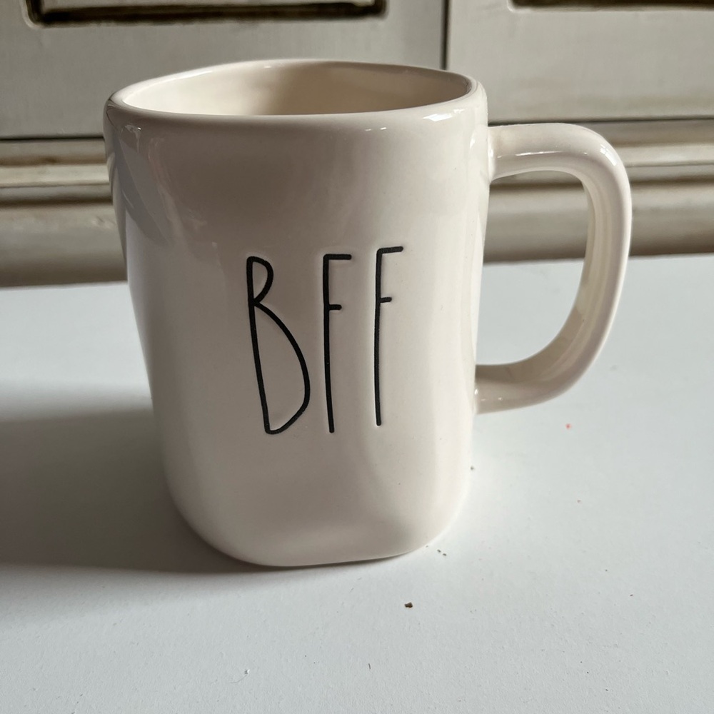 Rae Dunn BFF Artisan Collection Large White Coffee / Tea Mug 15 oz Best Friend